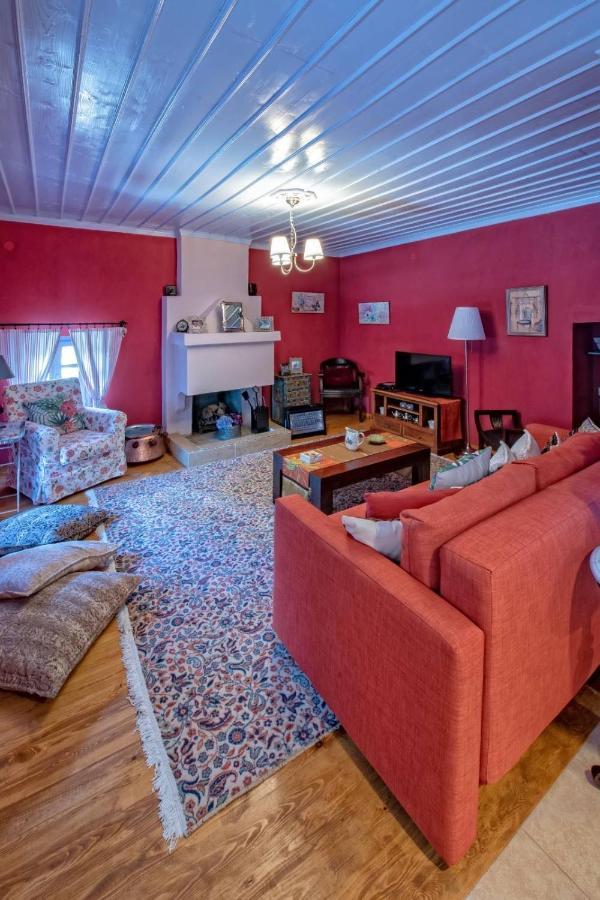 Minodora'S Guesthouse Dikorfo Bagian luar foto